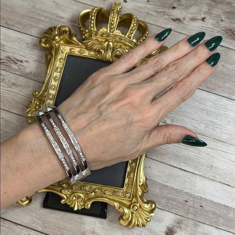 Elegant Silver Bangle Bracelet